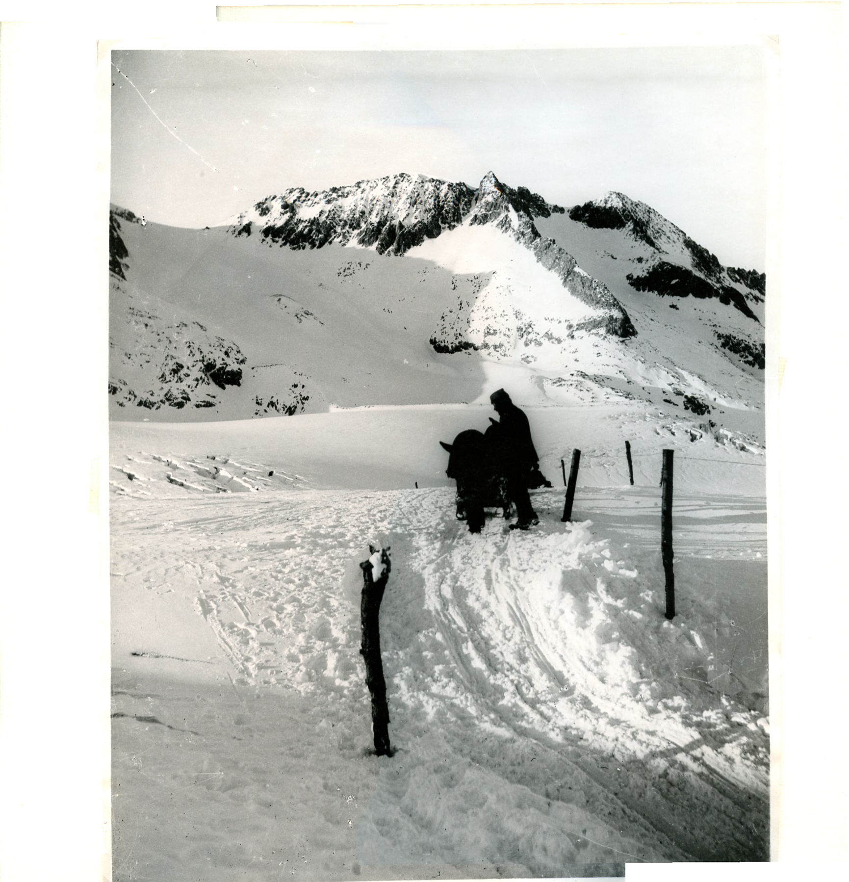 Rifornimento sul pian di neve