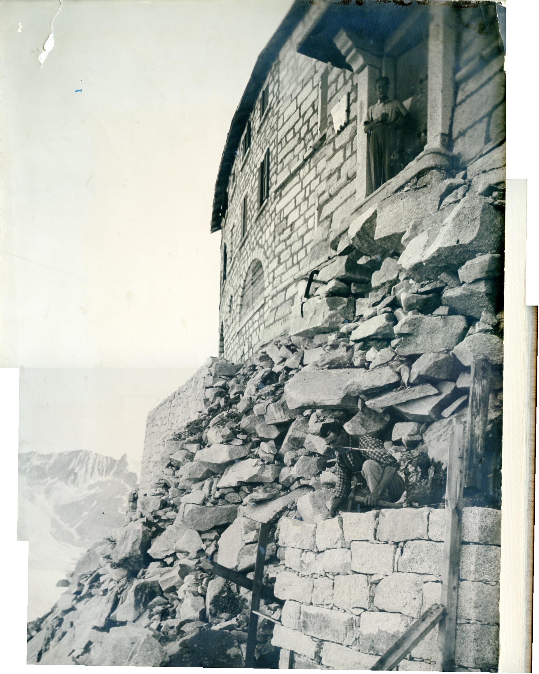 Rifugio ai Caduti dell'Adamello