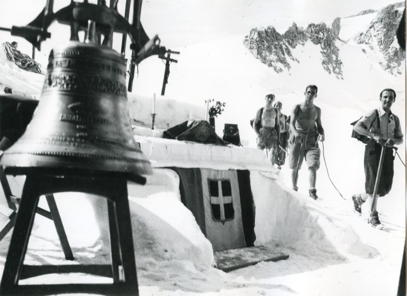 Rifugio ai Caduti dell'Adamello