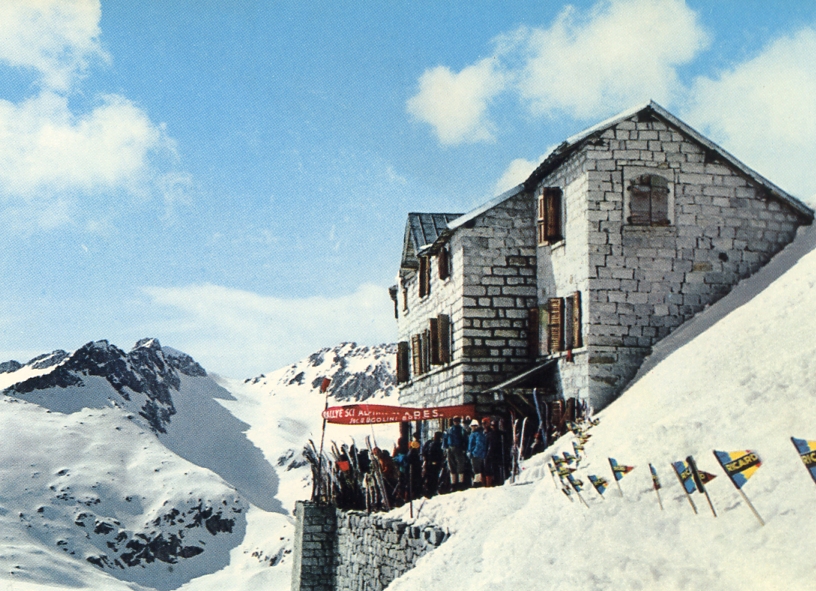 Rifugio ai Caduti dell'Adamello