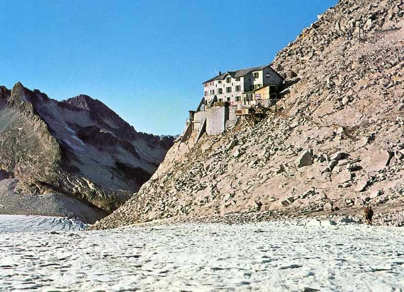 Rifugio ai Caduti dell'Adamello